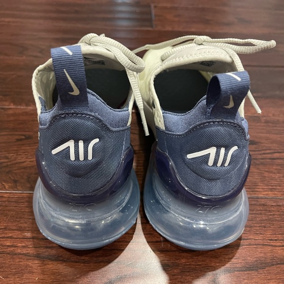 NWOT women’s Nike Air Max 270 sneaker sz 7.5 in bone and diffused blue - Picture 5 of 7